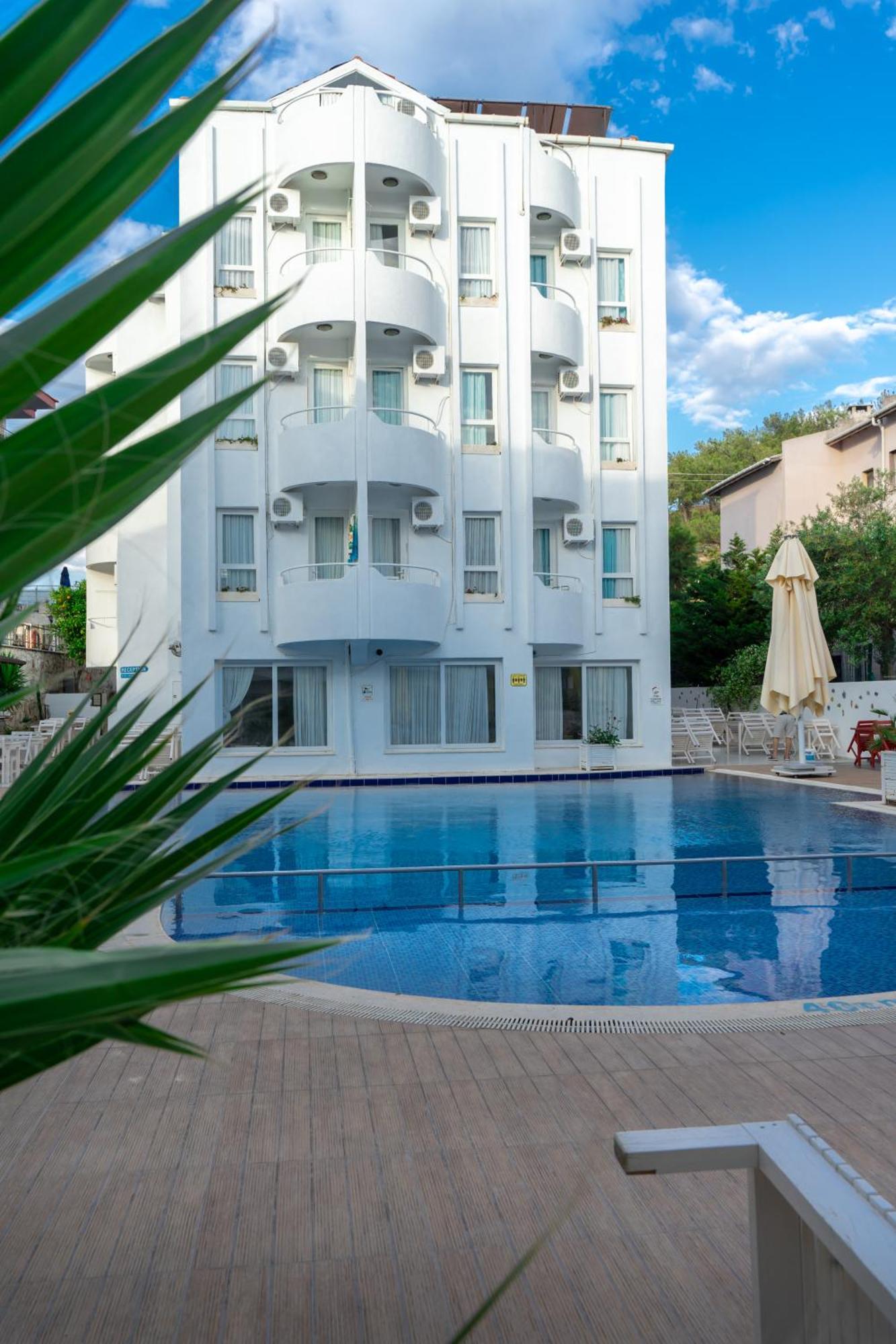 Otel Yeni Çeşme Exteriér fotografie